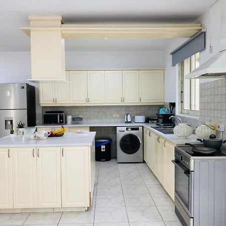 Gaia - 4 Bedroom House In ลาร์นาคา ภายนอก รูปภาพ